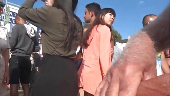 සුදුමැලි ජපන් හුරුබුහුටි ත්‍රීසම් වලින් තද පුකේ ක්‍රීම්පිඩ් ලබා ගනී